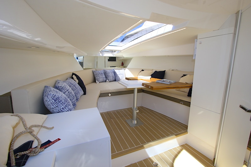 Rio Yachts Espera 34, cabine