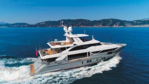 Benetti Fast 125 Lejos3