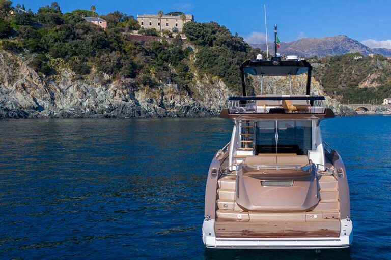 sessa fly 68 gullwing, plate-forme arrière sessa fly 68 gullwing, plate-forme arrière