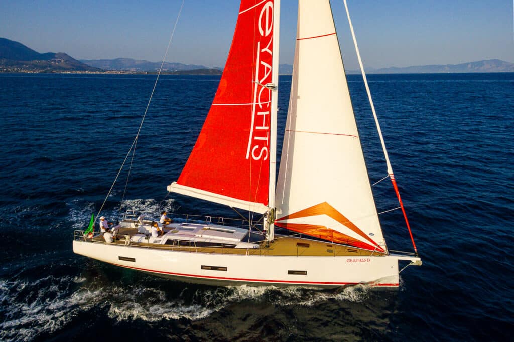 Pura Follia yacht