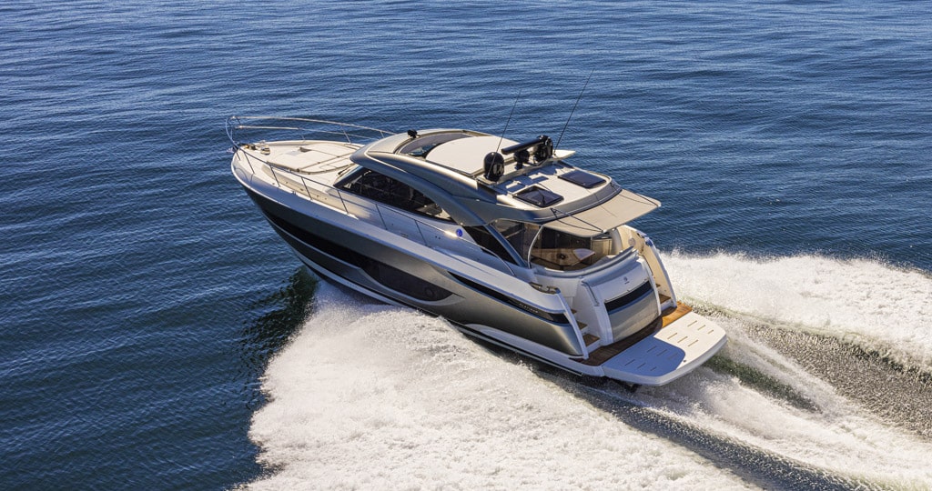 Riviera-4600-Sport-Yacht