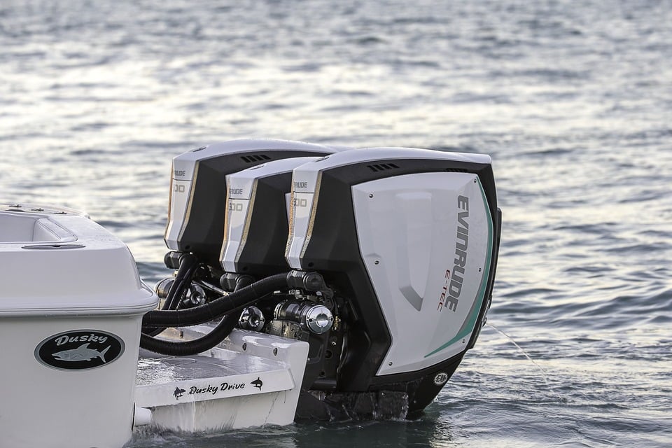 moteurs Evinrude 2 temps E-TEC