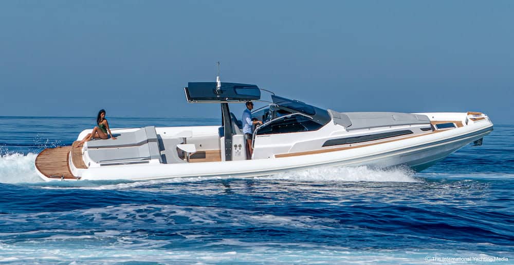 Magazzù MX-13 Gran Coupé essai en mer