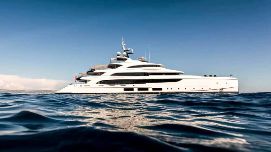 Benetti Triumph 65M