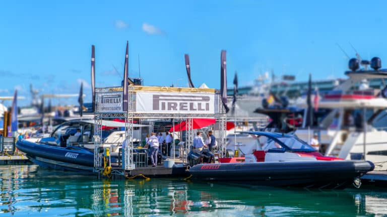 Pirelli speedboats