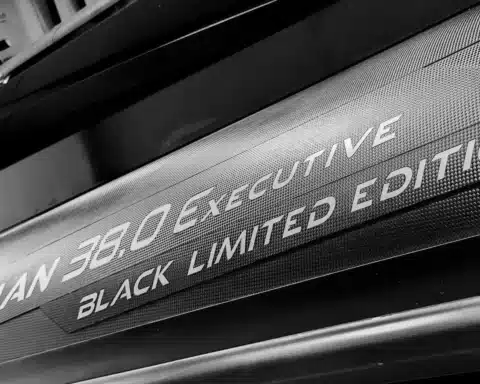 Cayman 38.0 Executive Black Limited Edition