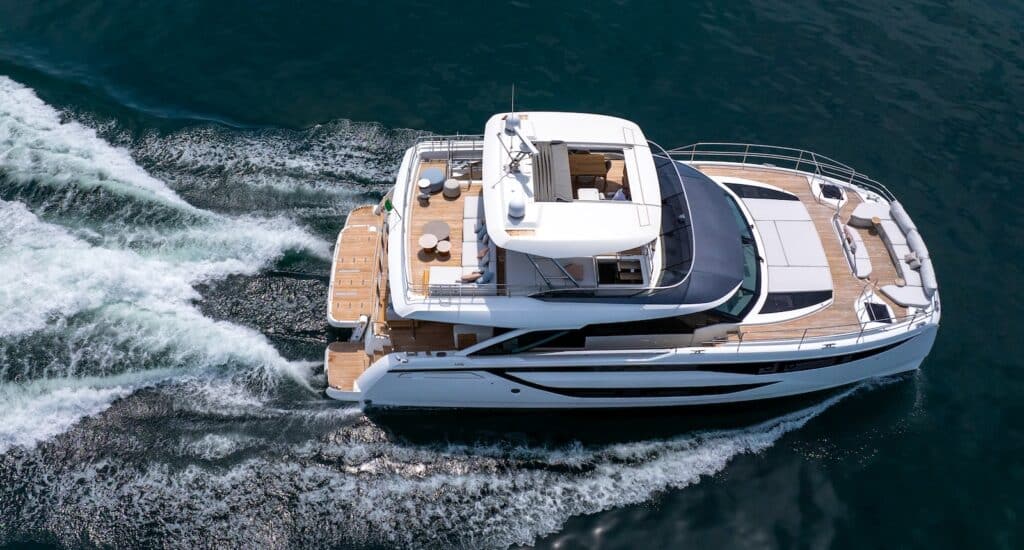 Prestige M8 navigation grande vitesse