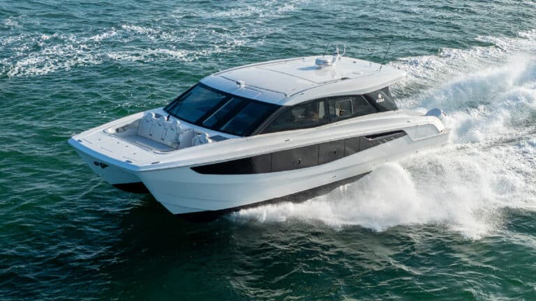 aquila-46-coupe-photo