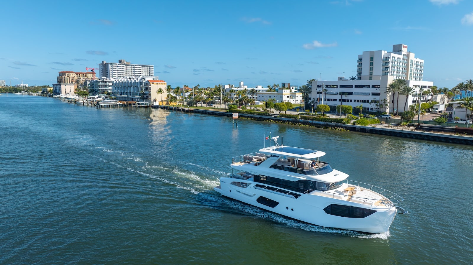 Absolute Yachts Navetta 70 photo