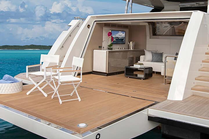 Ocean-Alexander-35R-photo