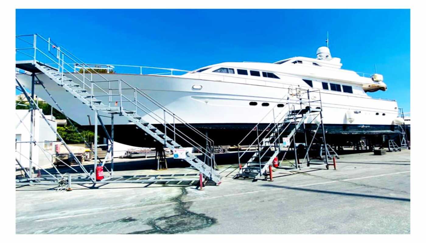 navaltecnosud boat stand échelles pour les chantiers