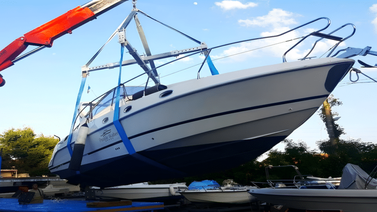 Les palonniers en X de Navaltecnosud sont indispensables pour la manutention navale