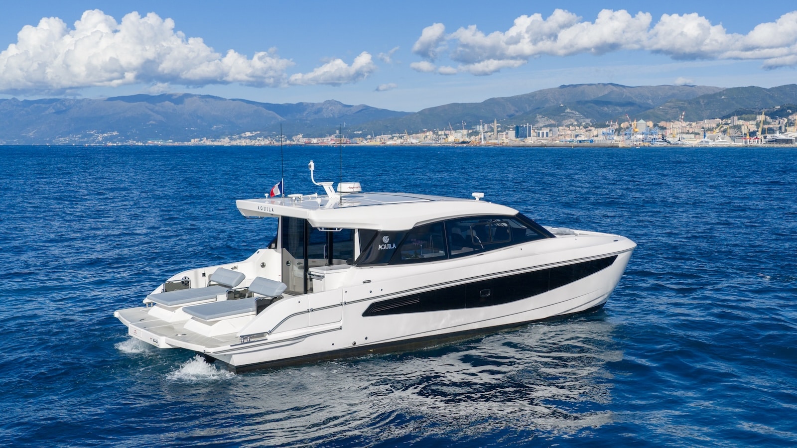 aquila 42 coupé photo