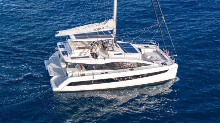 photo aquila 50 sail