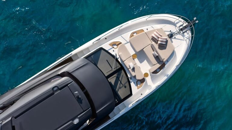 PRESTIGE, trois nouveaux yachts et deux gammes : voici toutes les nouveautés présentées à Cannes